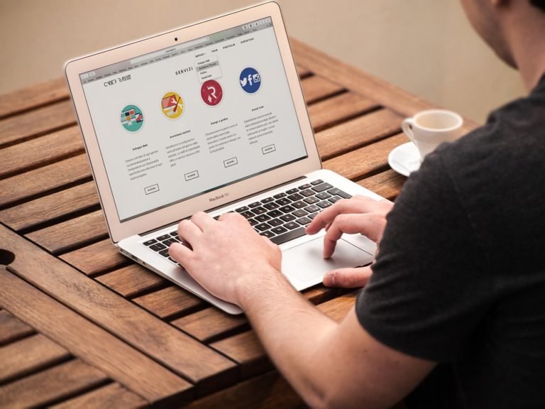 Construtor de websites